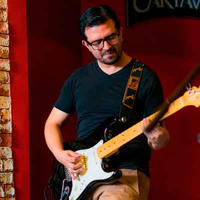 Christian Narváez, guitarrista y productor musical